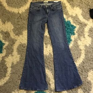 Women’s guess jeans